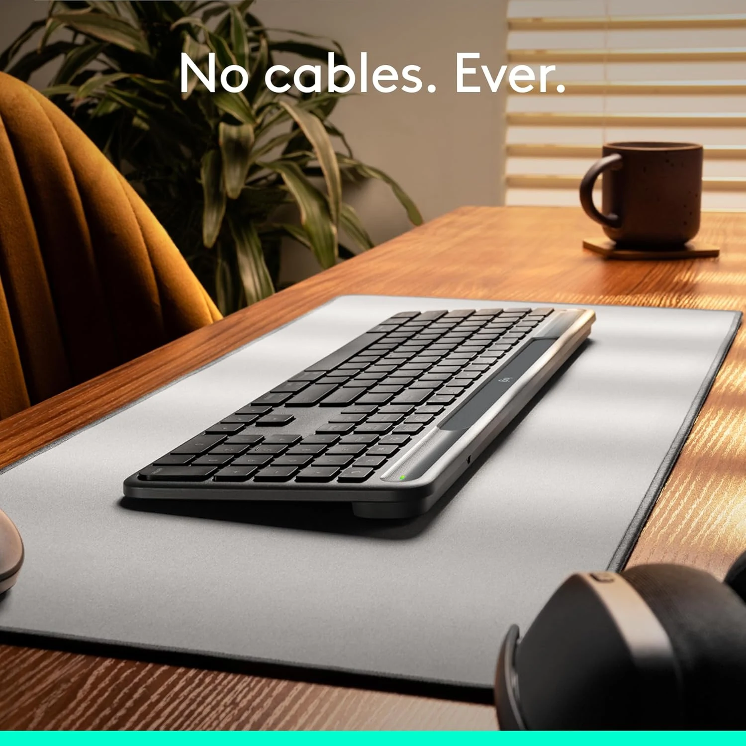 Logitech K980 Signature Wireless Slim Solar+ Keyboard Black - зураг 8