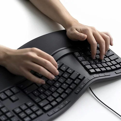 Microsoft Ergonomic Keyboard - 4