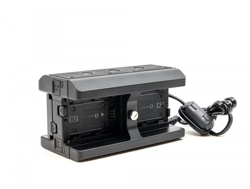 Sony Multi Battery Adapter Kit NPA-MQZ1K - 1